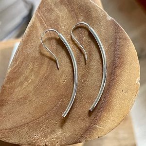 14K White Gold Minimal Earrings